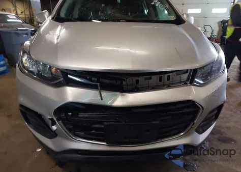 2020 Chevrolet Trax Fwd Ls z USA, uszkodzony, nr VIN 3GNCJKSB1LL128556